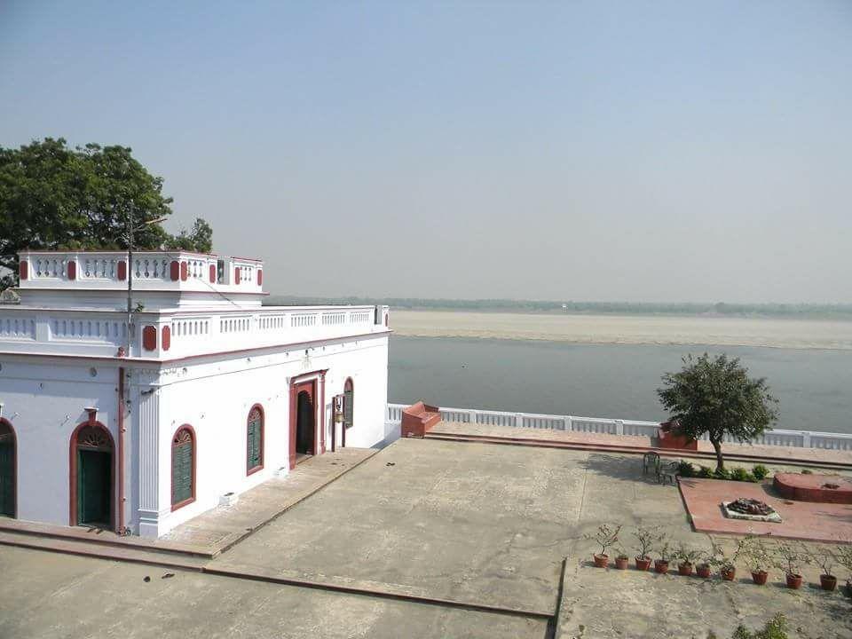 مبيت وإفطار فاراناسي Panchkote Raj Ganges المظهر الخارجي الصورة